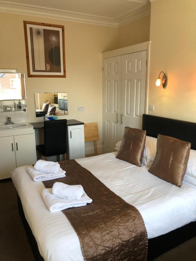 Spindrift Guest House - Adults Only Great Yarmouth Bagian luar foto