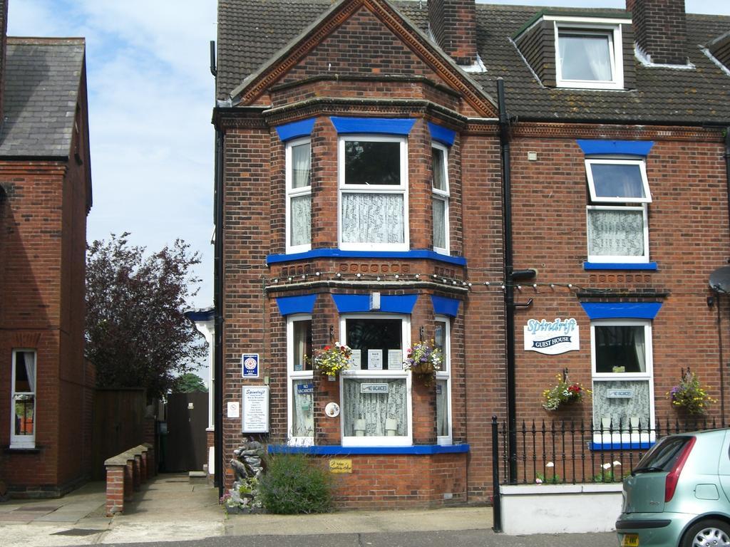 Spindrift Guest House - Adults Only Great Yarmouth Bagian luar foto