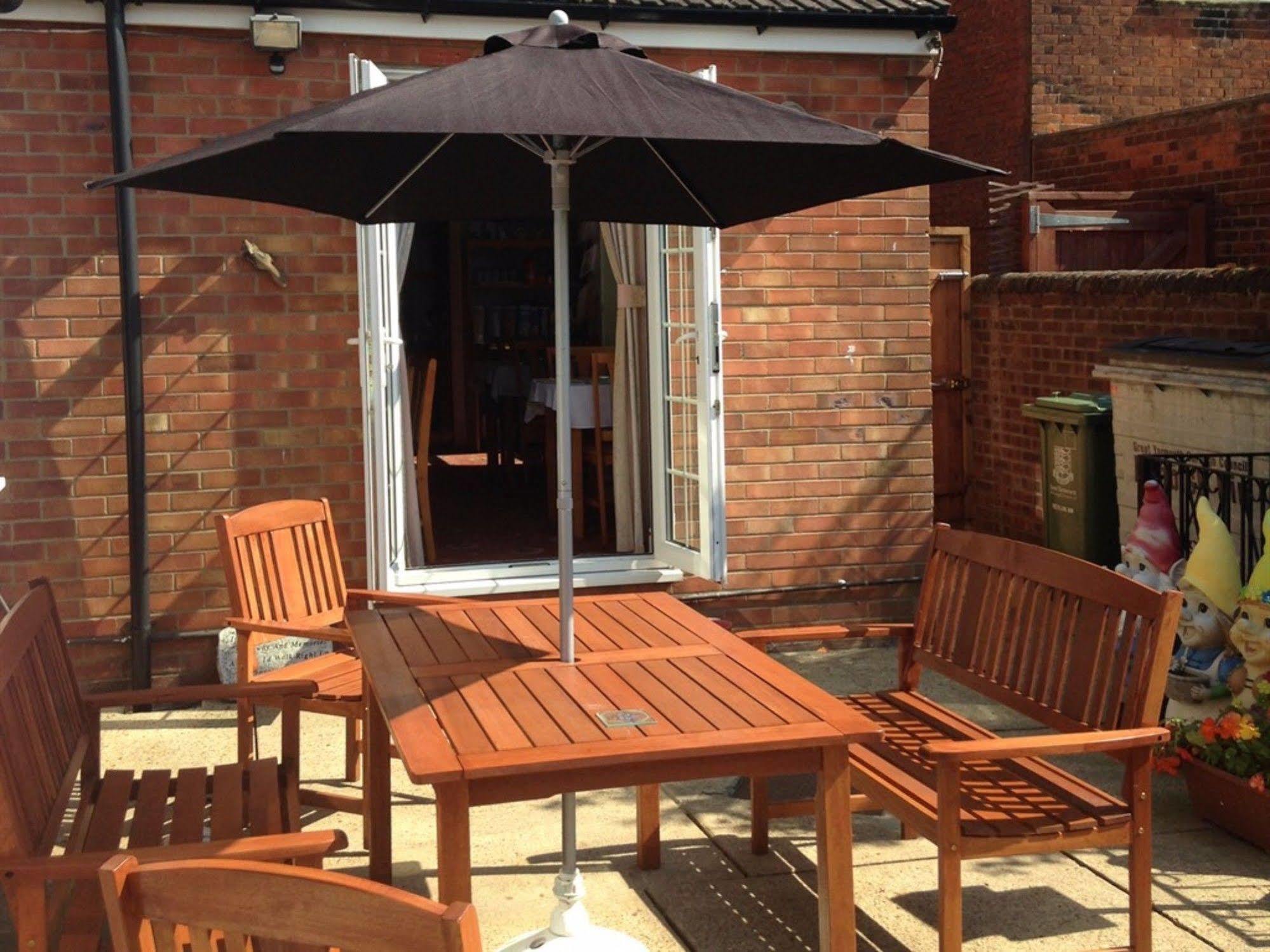 Spindrift Guest House - Adults Only Great Yarmouth Bagian luar foto