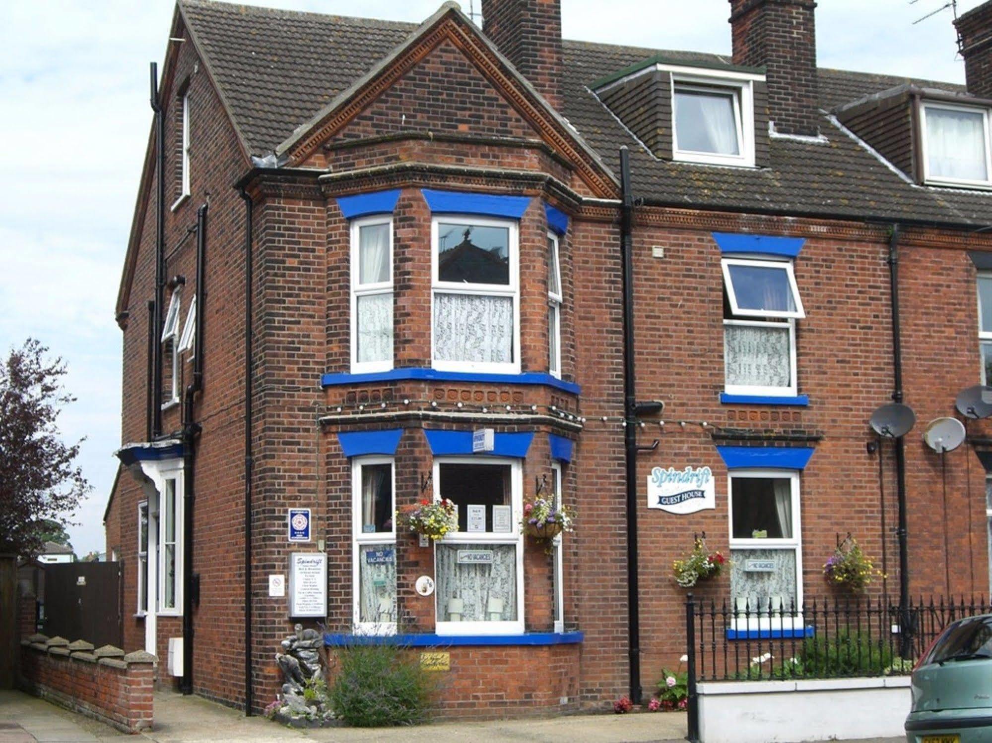 Spindrift Guest House - Adults Only Great Yarmouth Bagian luar foto