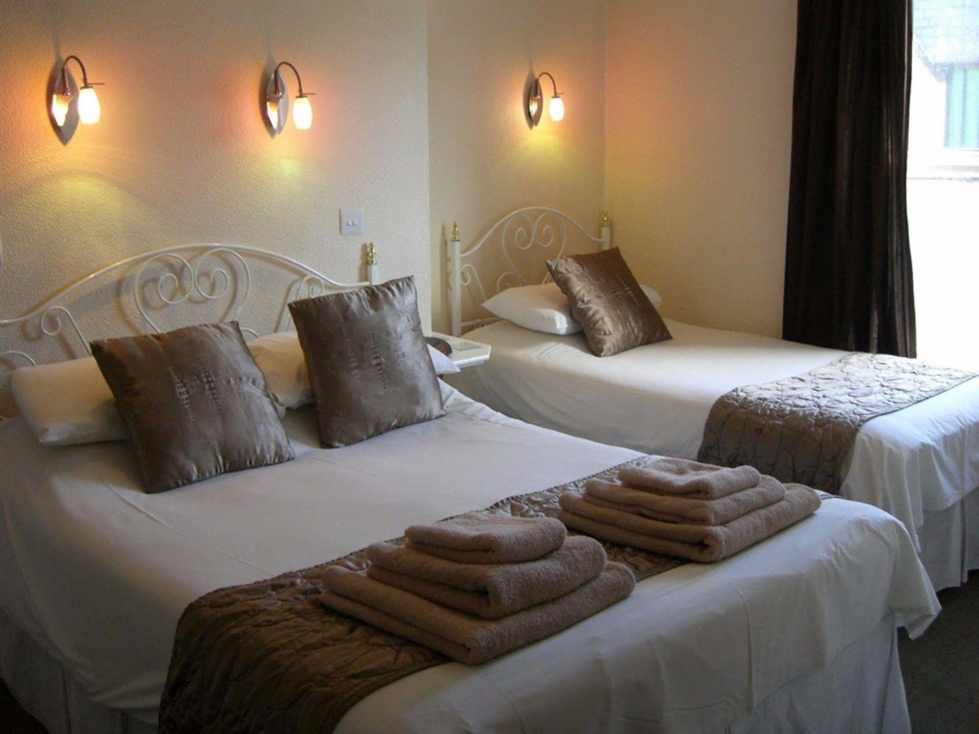 Spindrift Guest House - Adults Only Great Yarmouth Bagian luar foto